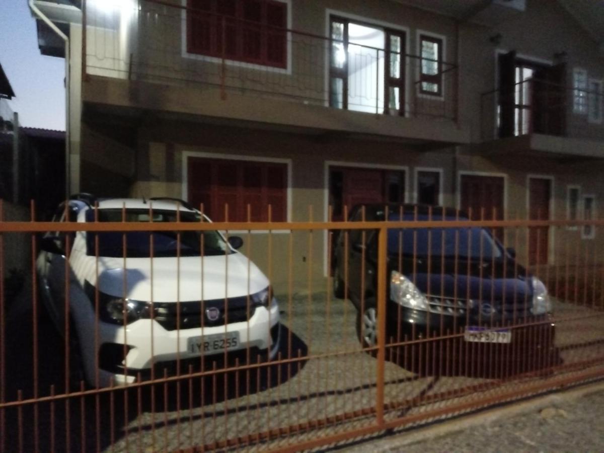 Residencial Henkes Apartment *
